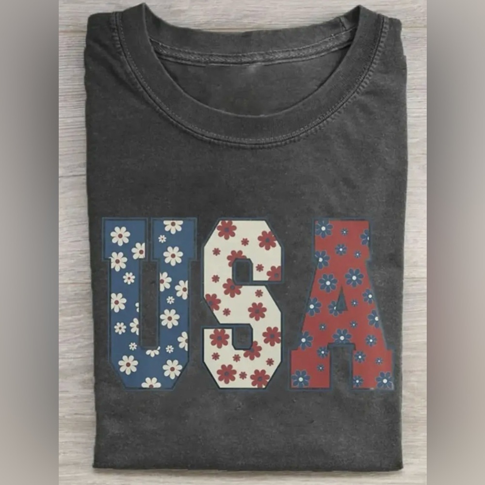 SIZE SMALL LAST ONE Floral USA Graphic T-Shirt